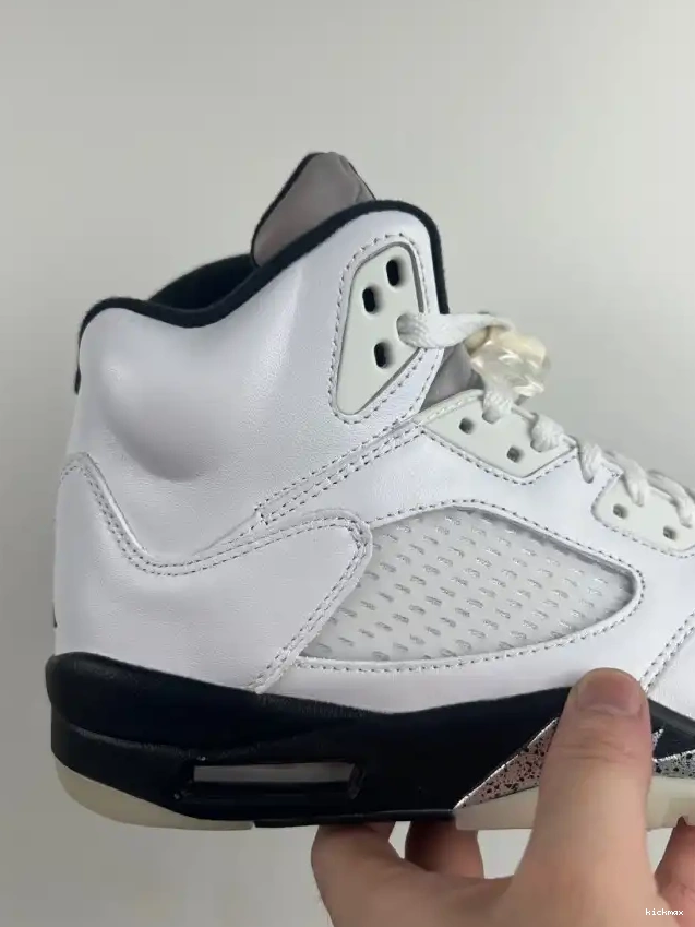 Cheap MAX RETRO 'WHITE AIR JORDAN DD0587-110 5 BLACK' 0502